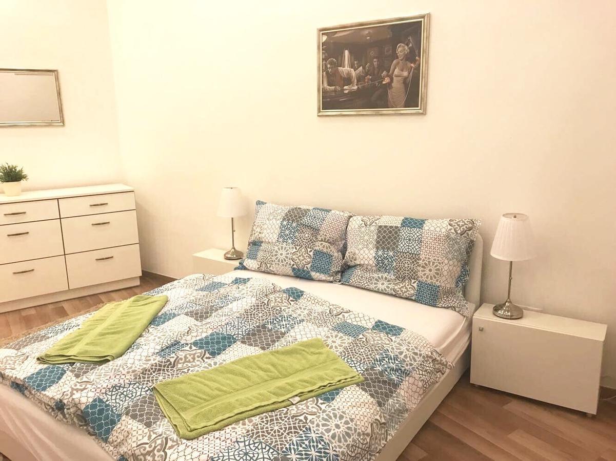 Corner Apartman Eger Bagian luar foto