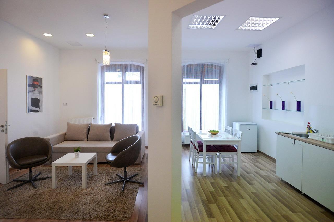 Corner Apartman Eger Bagian luar foto