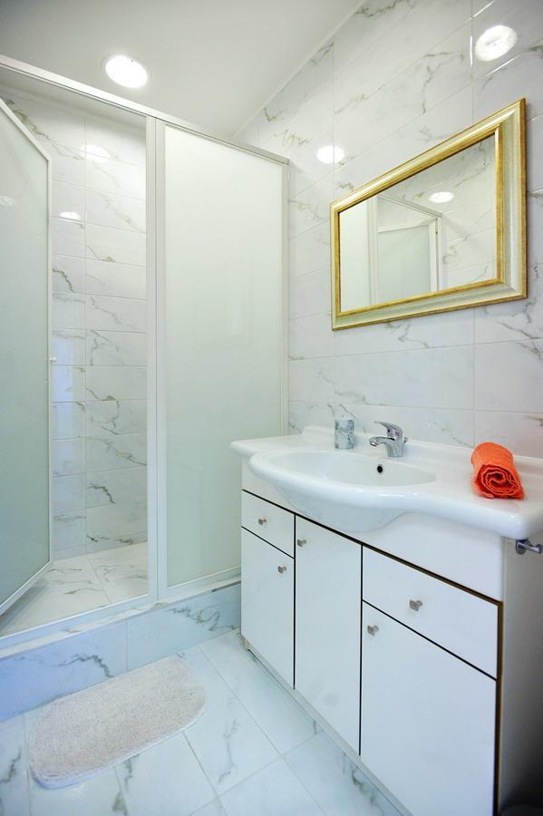 Corner Apartman Eger Bagian luar foto